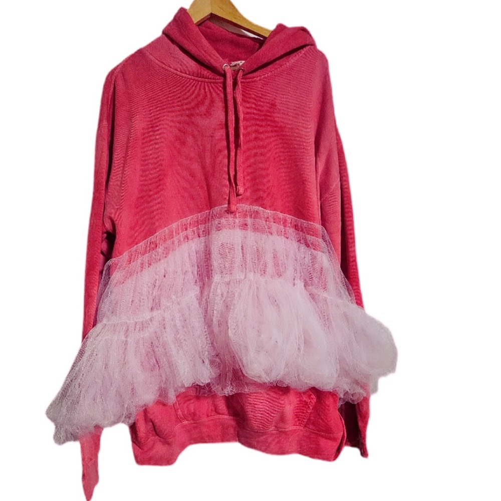Free People x Tricia Fix Party Crasher
Hoodie Sweatshirt New - Picture 8 of 17